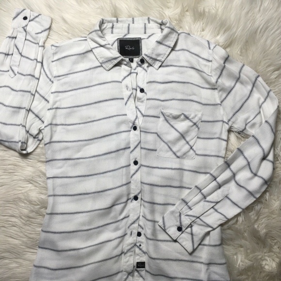 Rails Women White Blue striped Long Sleeve Button - Picture 6 of 8
